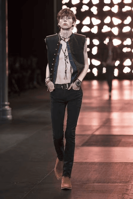 Saint Laurent presentó su colección masculina en París