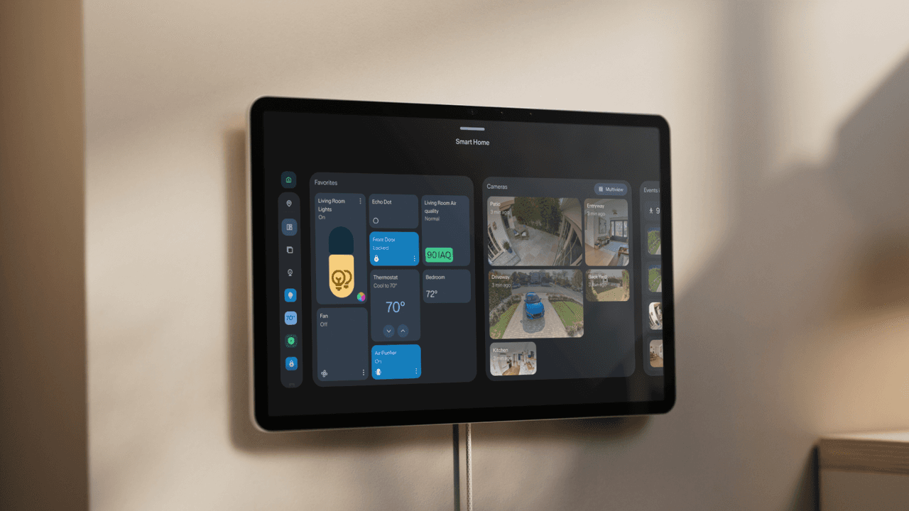 Pantalla del Echo Show 16 con los controles de la casa inteligente