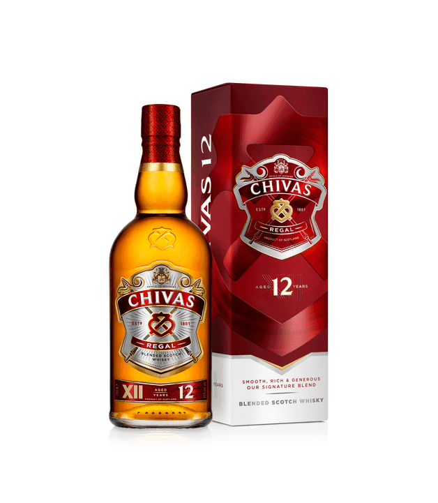 Presentan nueva botella de Chivas 12