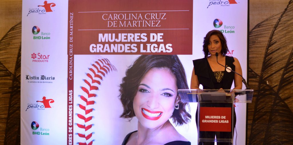 Ponen a circular libro “Mujeres de grandes ligas”