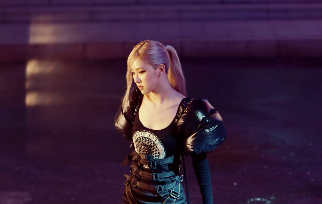 Rosé rompe récords con ¨On the Ground¨ Rosé de Blackpink presenta credenciales como solista