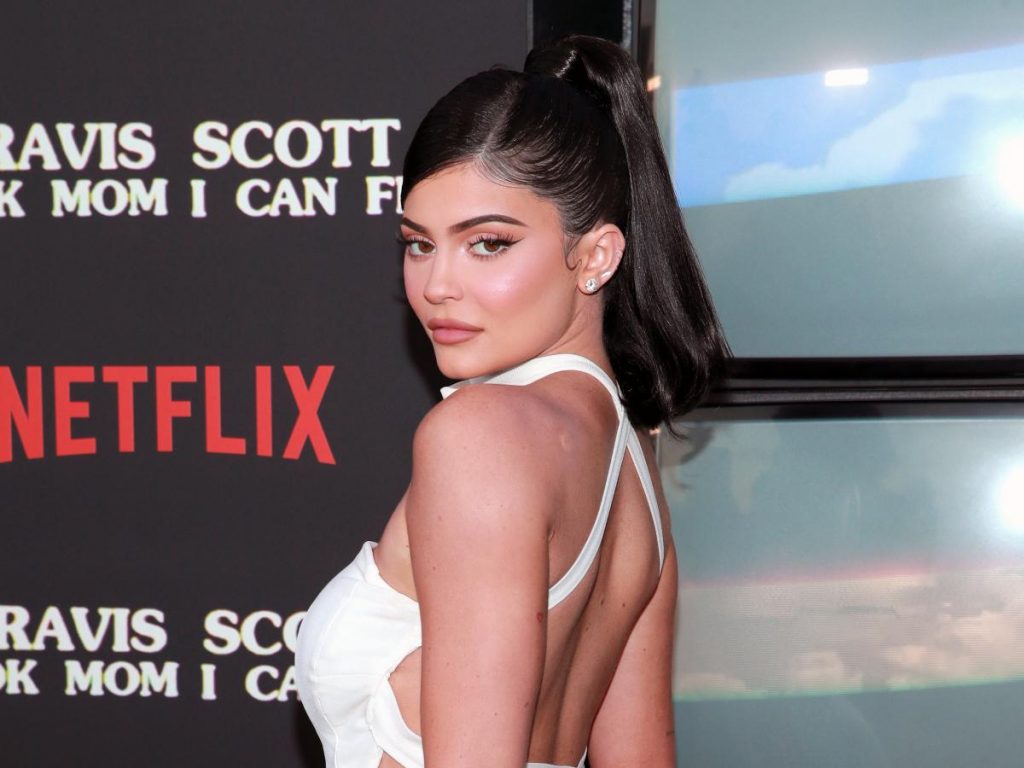 Kylie Jenner hace oficial su línea de trajes de baño «Kylie Swim» en plena expansión de su imperio