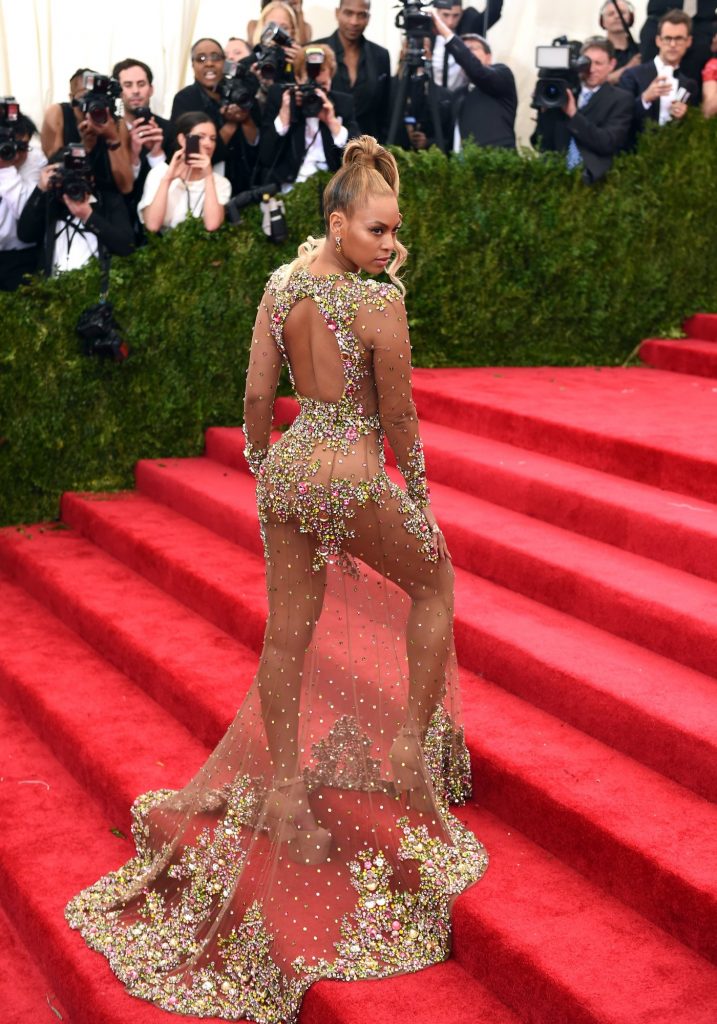 Beyoncé en Givenchy para la gala 2015 ¨China: A través del espejo
