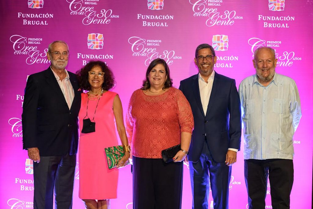 Peter Croes, Joselyne de Croes, Maui de Ramírez, Augusto Ramírez y Don Freddy Ginebra