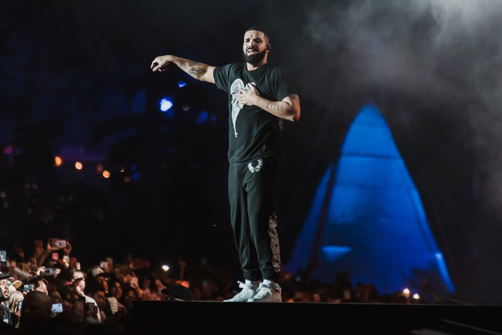 Drake celebra su quinta semana consecutiva en el chart Billboard 200 con su disco «Certified Lover Boy»