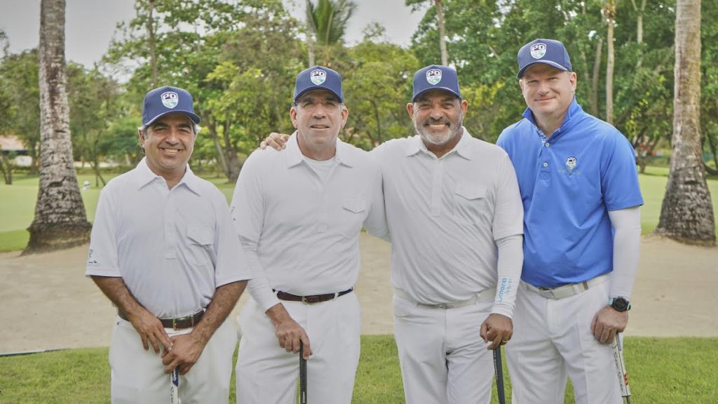 Rodrigo Vitienes, Louis Bogaert, José Zapata y Willy Lithgow