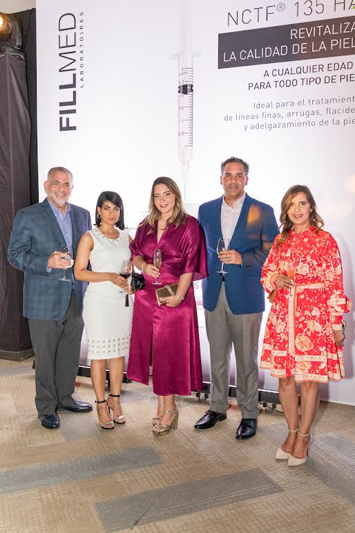 Wilfredo Mallén, Escarlen Valenzuela, Laura Pérez, Miguel Díaz y Gina Montolio