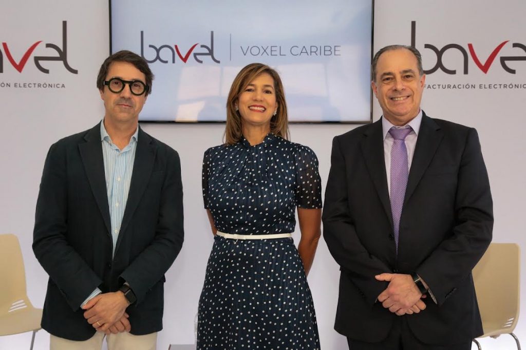 Ángel Garrido,Gina Lovatón y Paco Pérez