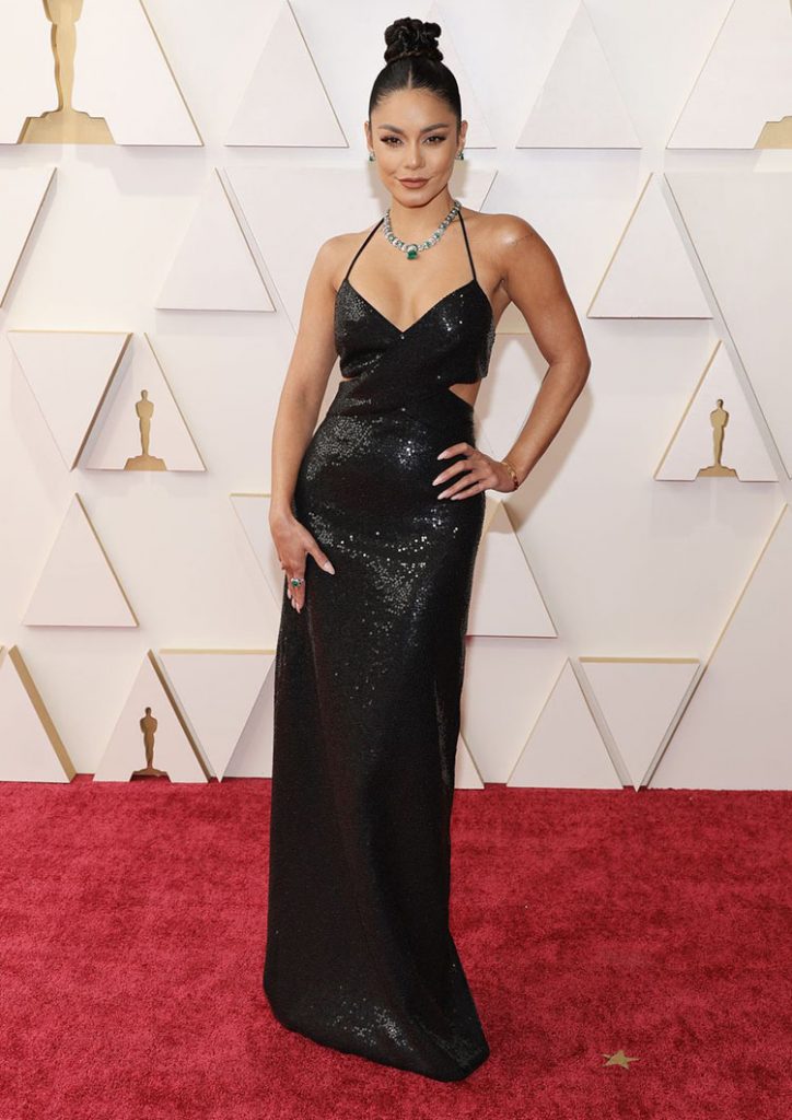 Vanessa-Hudgens-Wore-Michael-Kors-Collection-To-The-2022-Oscars