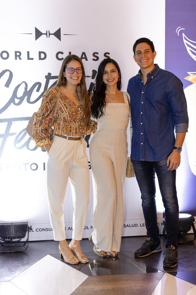 Paola Espaillat, Melody Portalatín y Tomas Hernández