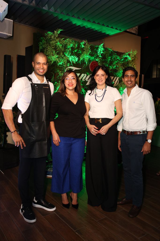 ReimaGINa el mundo con Tanqueray: La famosa marca de ginebra realiza workshop en vivo