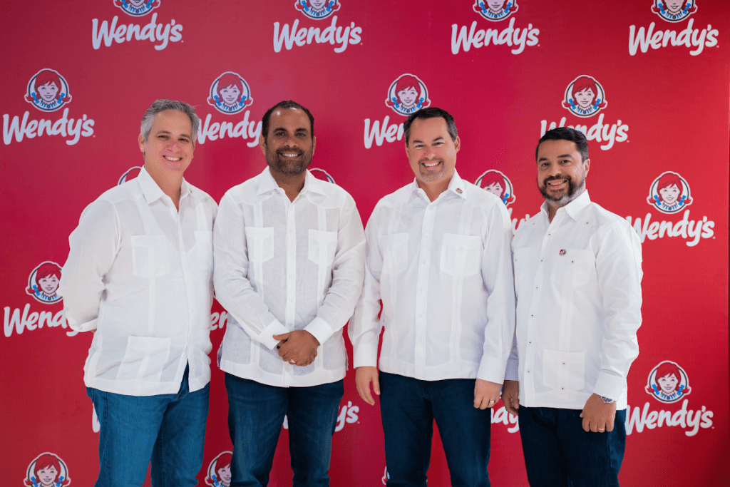 Wendy’s se expande con la apertura de nueva sucursal
