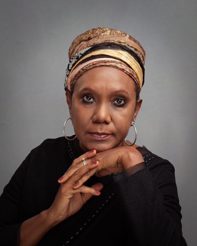 “Entre Luna y Babia” la nueva producción de Xiomara Fortuna