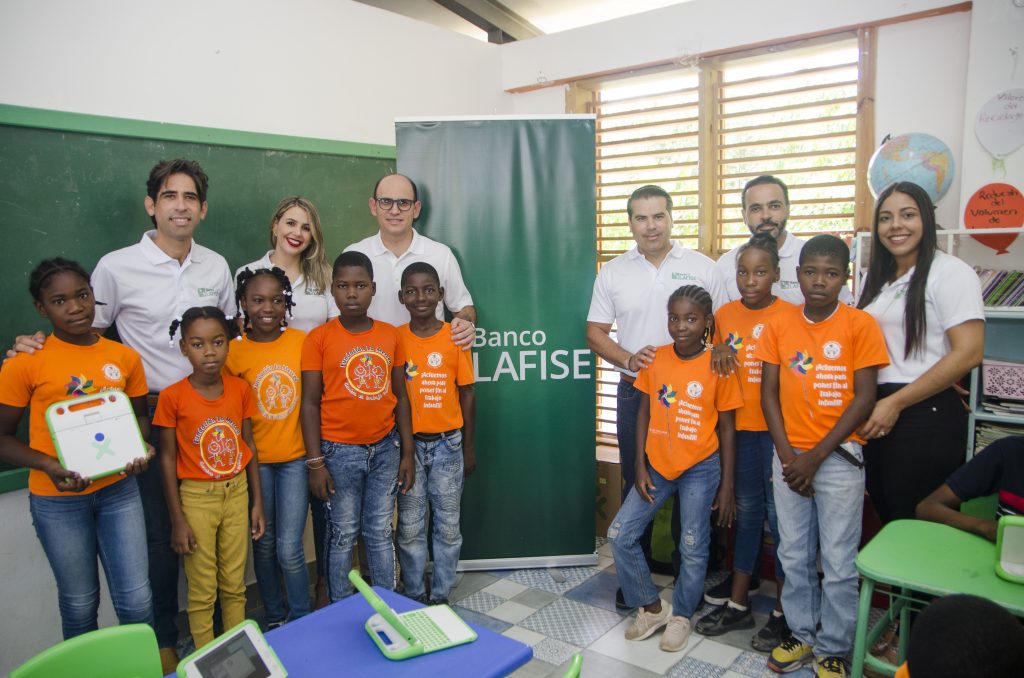 Banco LAFISE beneficia a más de 100 niños y sus familias