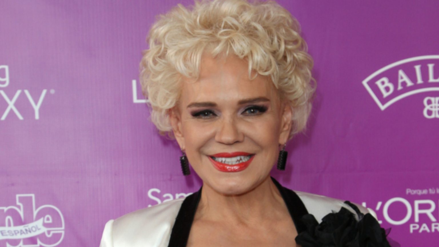 Los secretos de Charytín Goico en autobiografía – Flow Magazine