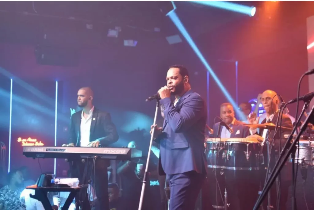 Yiyo a casa llena y viene con más