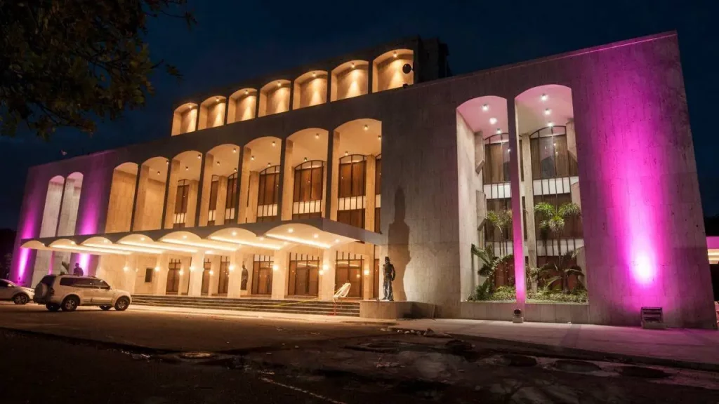 “Acepto lo que sea pero contigo” llegará al Teatro Nacional
