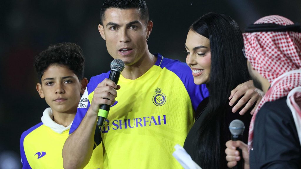 Cristiano y Georgina vivirán juntos en Riad sin estar casados