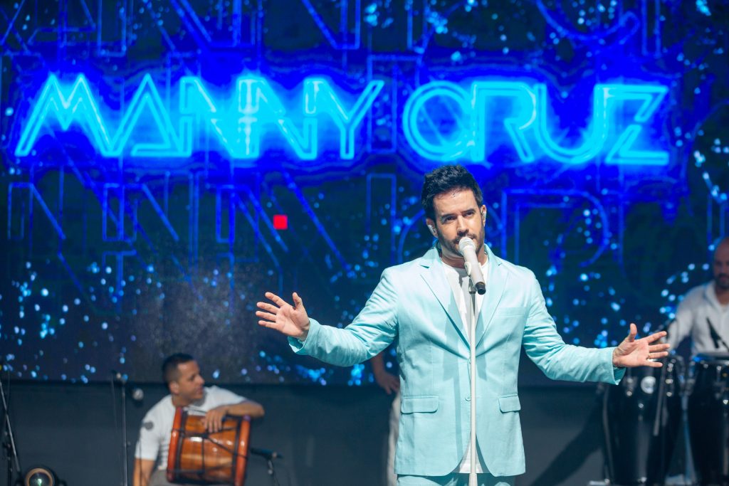 Manny Cruz a casa llena en el Summer of Music de Margaritaville Beach Resort Cap Cana